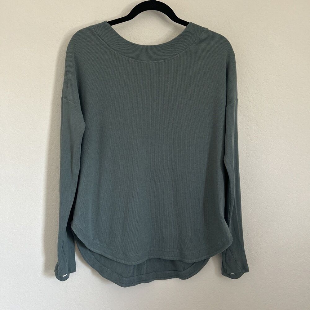 Athleta Top Green Ribbed Long Sleeve Cutout Back & Thumbholes Pullover Shirt S